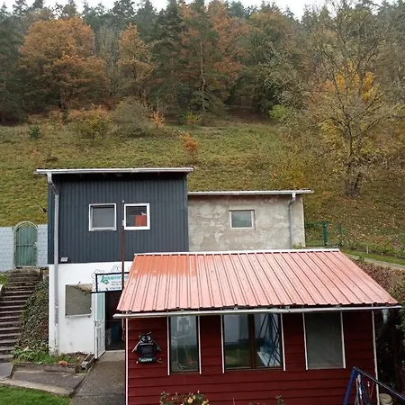 Kleines Mit Gartenzugang Apartment *