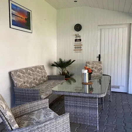 Apartment Kleines Mit Gartenzugang Milbitz